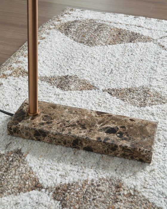 Yafe Floor Lamp