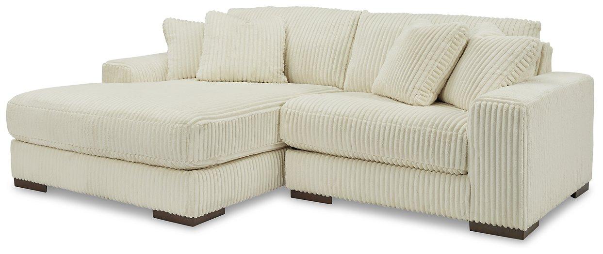 Lindyn Sectional with Chaise